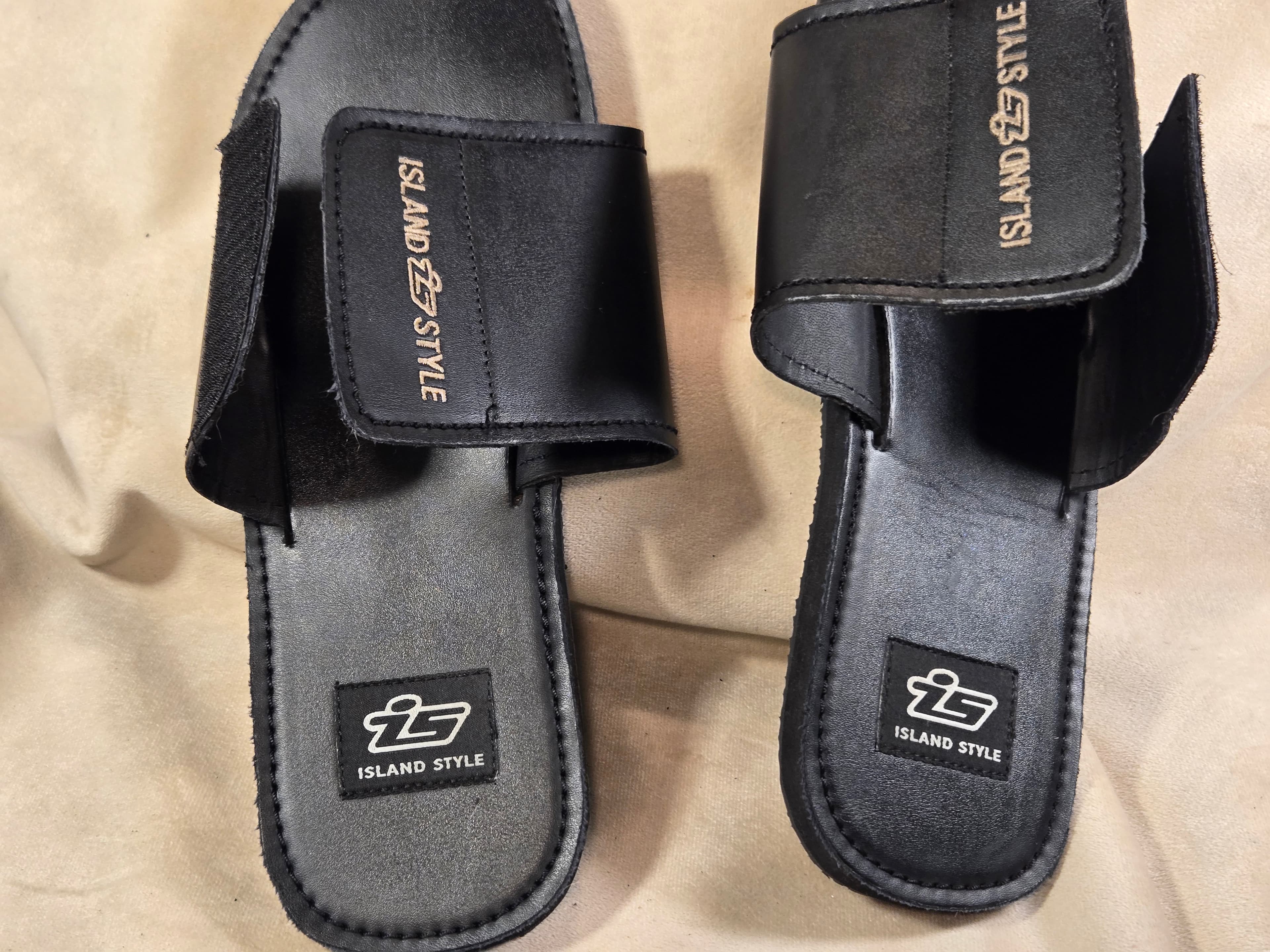 Island Style Black Slide Sandals - Thumbnail 6