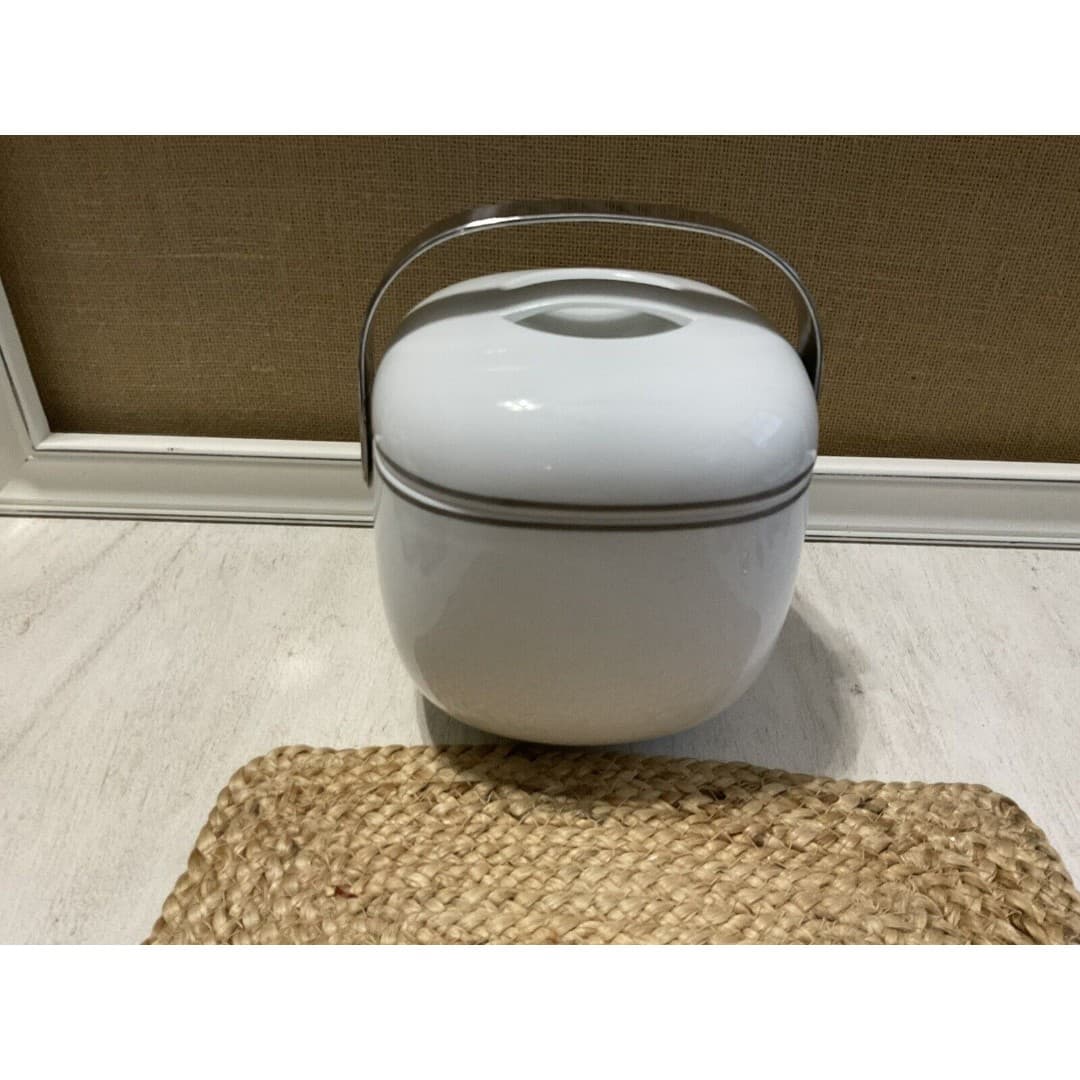 Rosenthal Studio Line SUOMI Timo Sarpaneva White/trim Silver Sauce Boat & Lid - Thumbnail 3