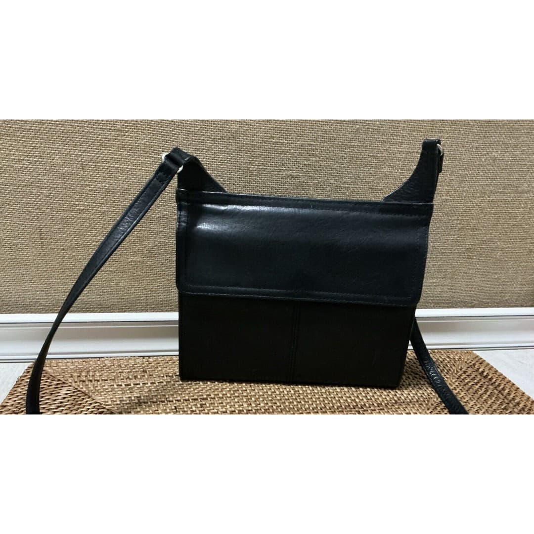 FOSSIL Double Sided Crossbody Shoulder Bag in Black Leather - Thumbnail 2