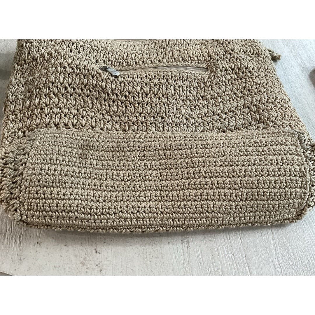 The Sak Beige Crochet Shoulder Bag/ Tote Purse Zipper Closure - Thumbnail 3