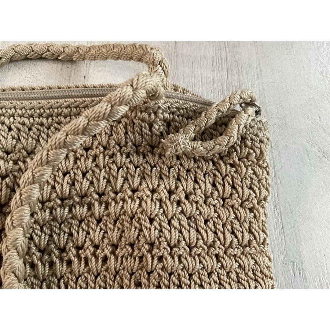 The Sak Beige Crochet Shoulder Bag/ Tote Purse Zipper Closure - Thumbnail 7