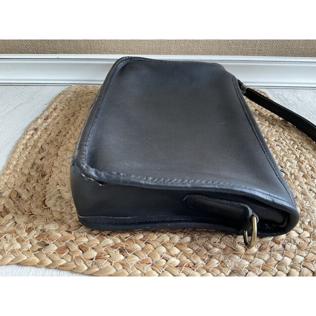 Vintage Coach Bonnie Cashin Wristlet Clutch Black Leather Missing Strap - Thumbnail 3