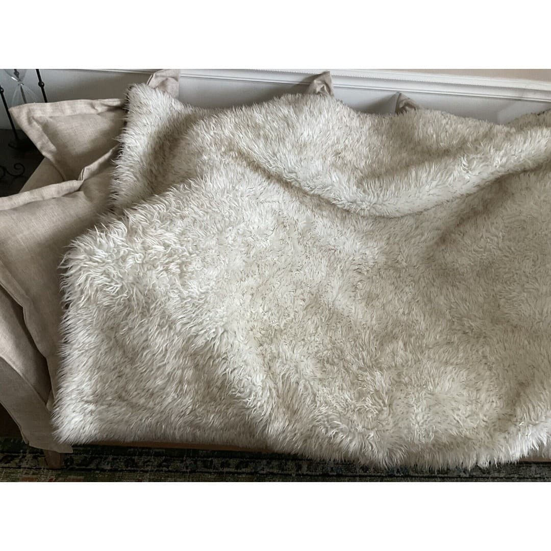 PupProtector™ Waterproof ThrowBlanket - White with Brown Accents - Thumbnail 3