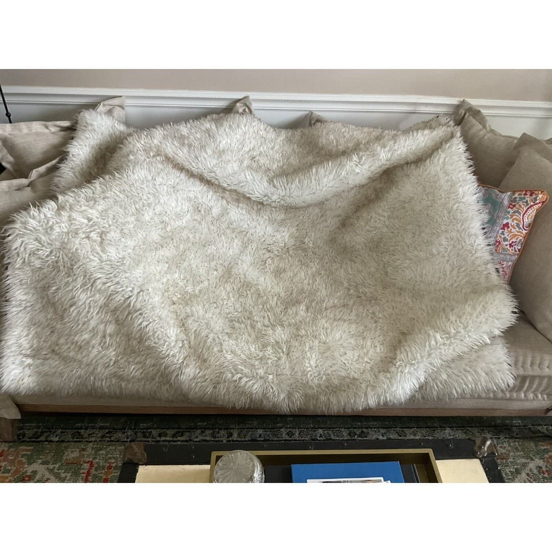 PupProtector™ Waterproof ThrowBlanket - White with Brown Accents - Thumbnail 2