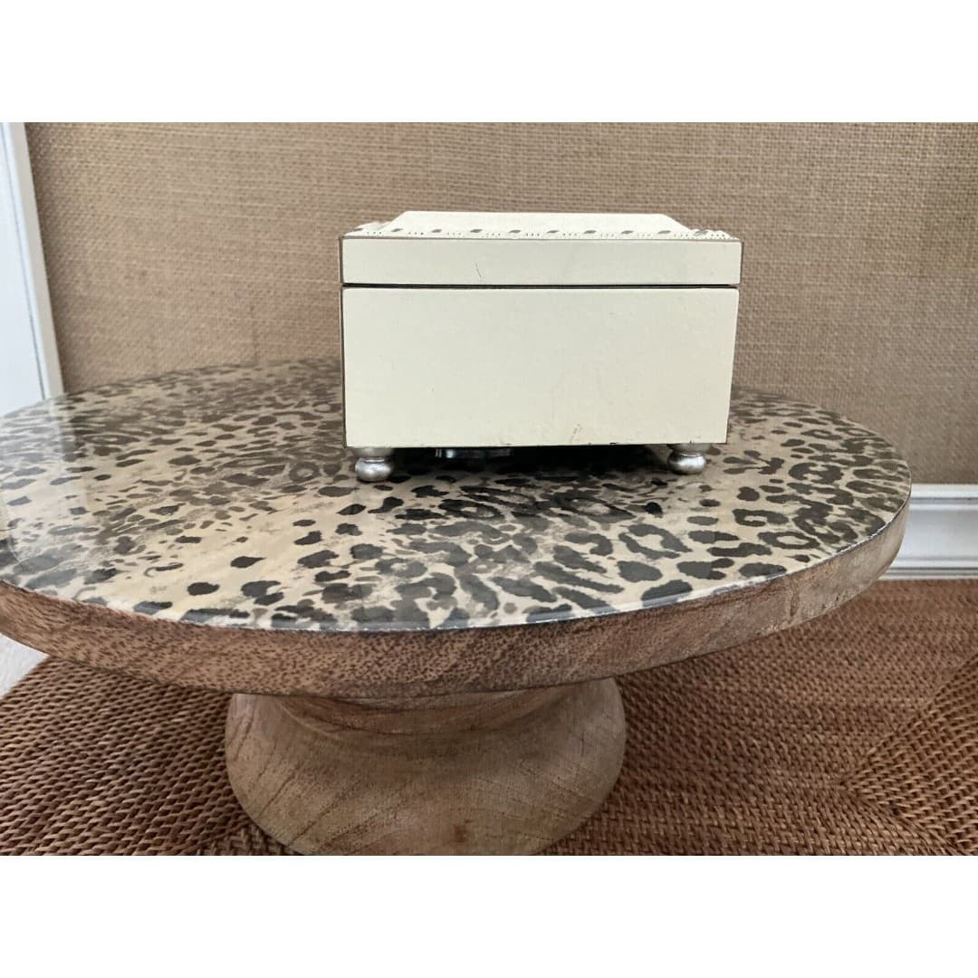 Cottage Garden “My First Communion” Jewelry Music Box - Plays “Ave Maria” - Thumbnail 5