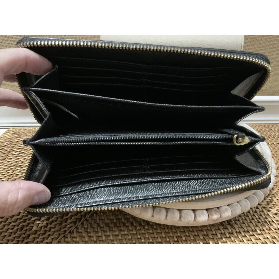 Very Rare Coach Wallet Zip Around Accordion Black w/Leather Design Soft Leather - Thumbnail 8
