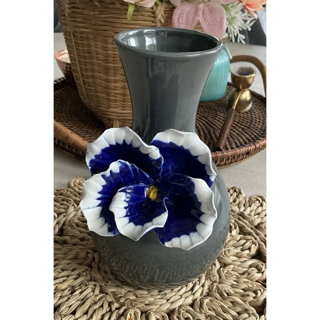 Anthropologie Gray 3D Blue Pansy Flower Vase 8" Cottage Core Excellent
