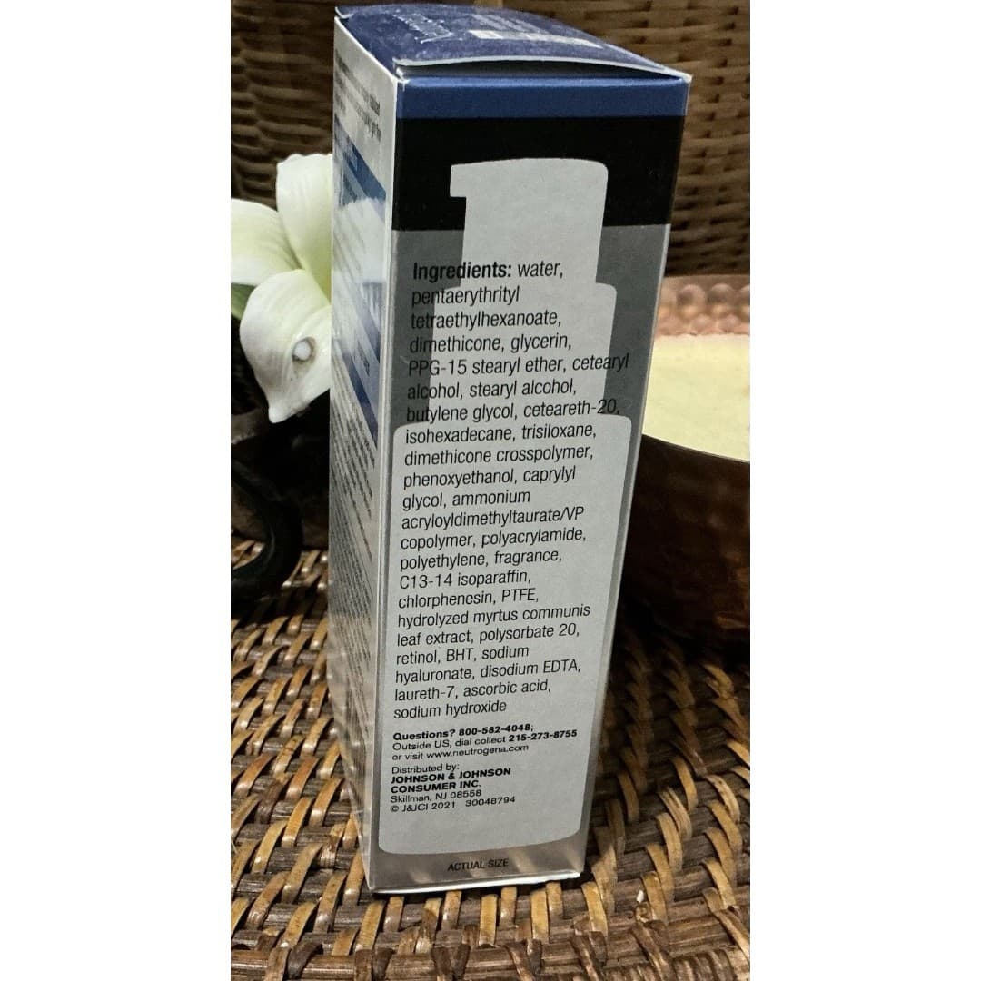 Neutrogena Night Rapid Wrinkle Repair Retinol Moisturizer 1 FL OZ - Thumbnail 3