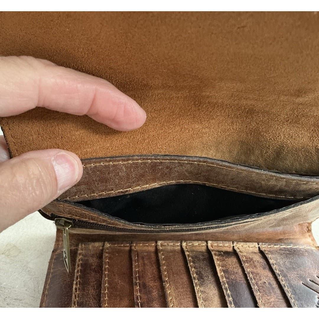 Patricia Nash Brown Leather Trifold Tassel Wallet W/Stud Embellishing 7.5x5.5” - Thumbnail 8