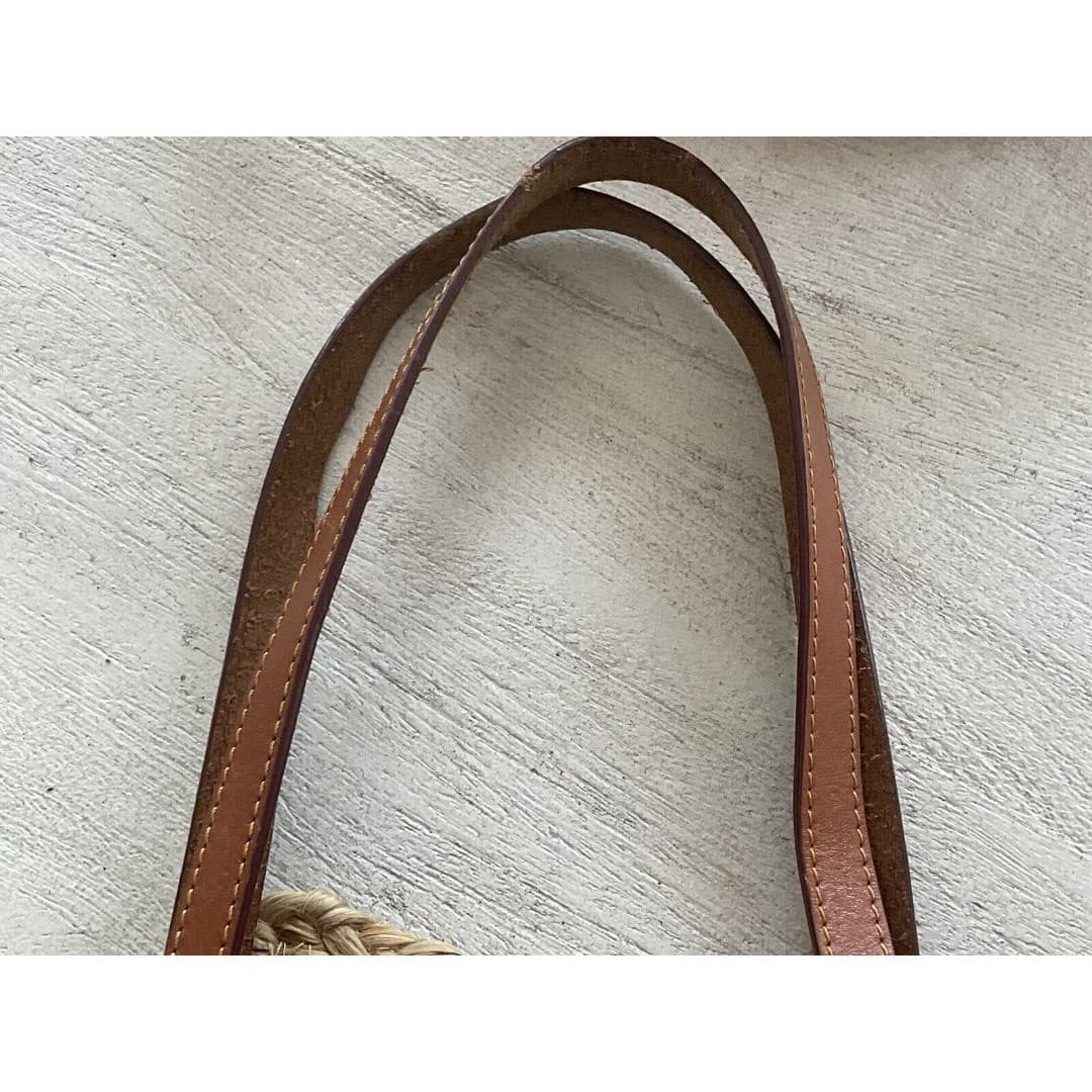 Dooney & Bourke Pebble Grain Charleston Tote Black and Brown, Pre owned. - Thumbnail 4