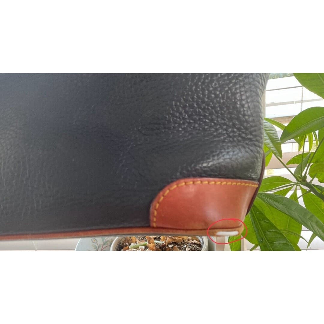 Dooney & Bourke Pebble Grain Charleston Tote Black and Brown, Pre owned. - Thumbnail 8