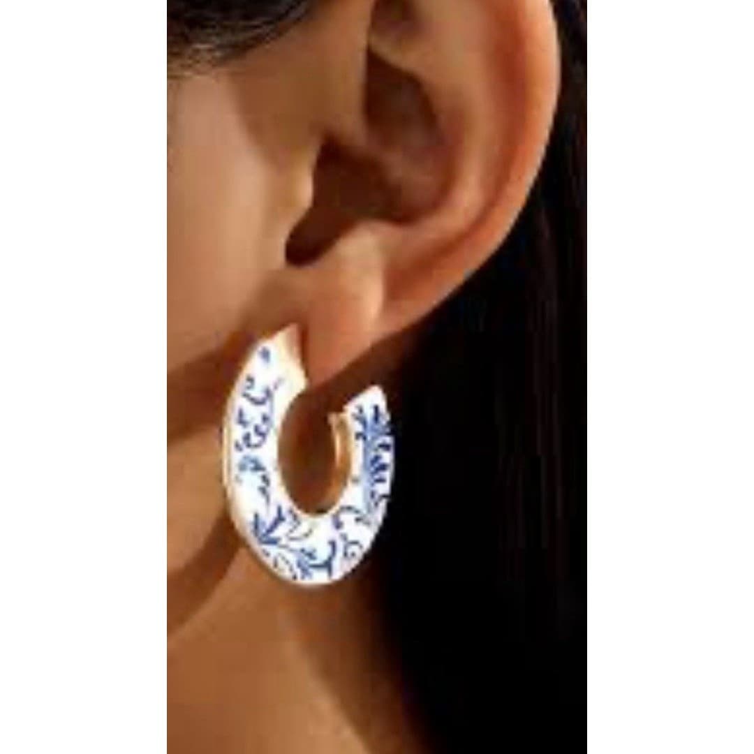 Blue White Pearlescent Chinoiserie Gold Tone Metal Back Hoop Earrings - Thumbnail 6