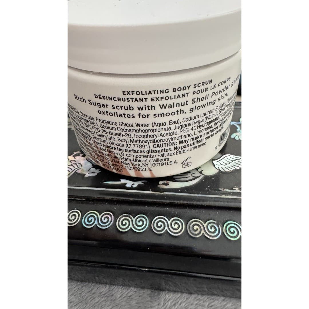 Victoria's Secret Coconut Milk & Rose Exfoliating Body Scrub 13oz DISCONTINUED - Thumbnail 2