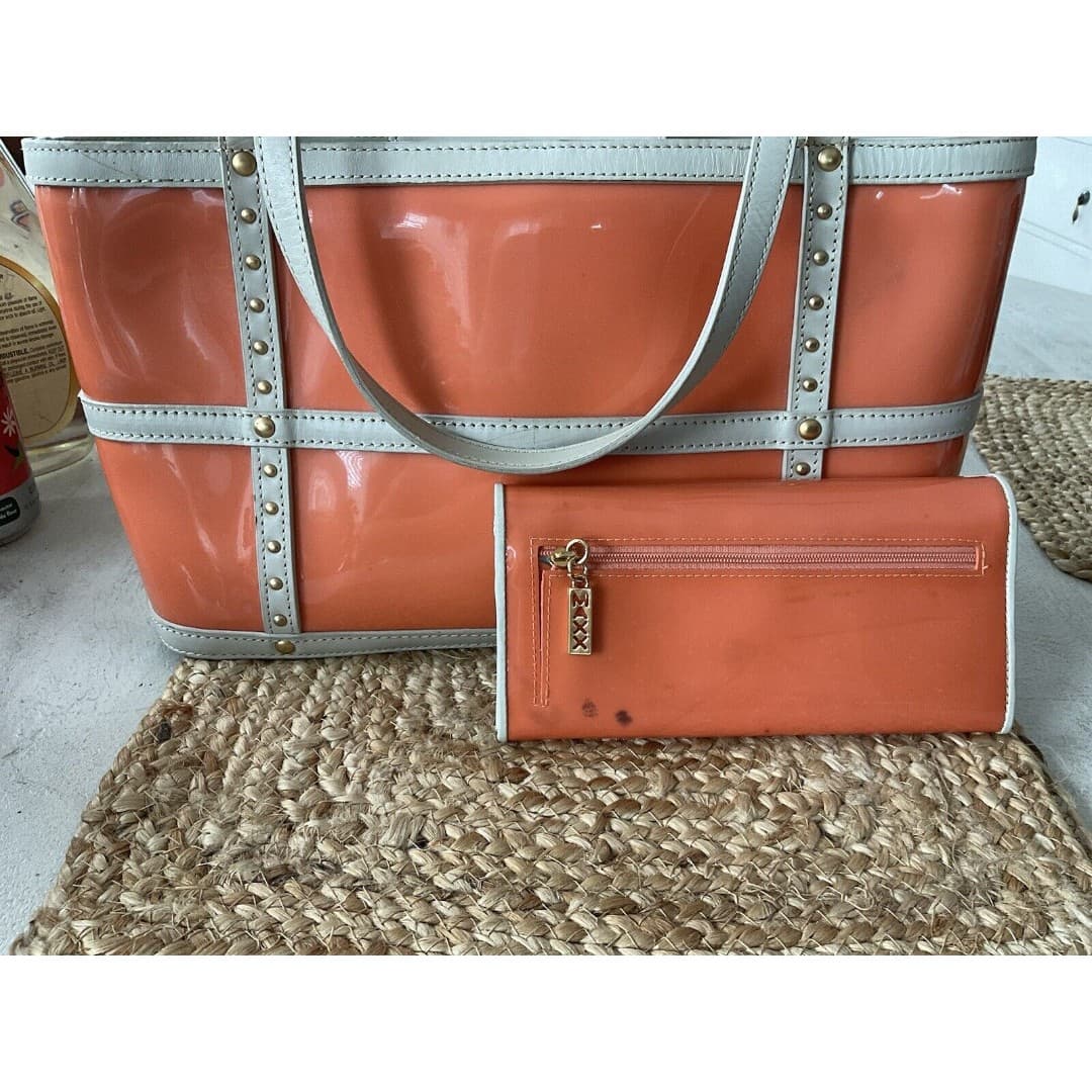 MAXX New York Patent Coral Handbag & Matching Wallet - Thumbnail 7