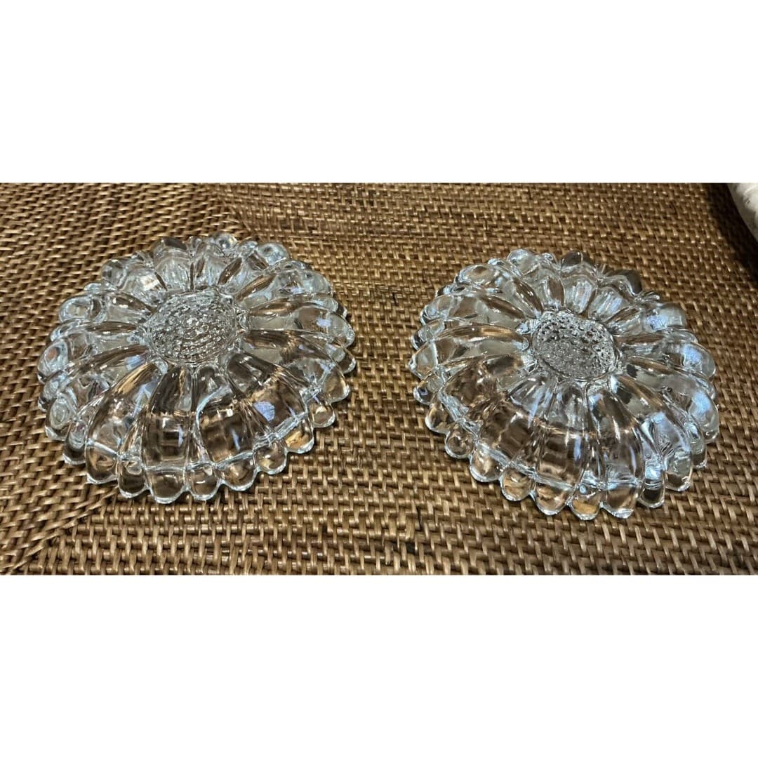 VTG Pair Candle Stick Holders Pressed Glass, SunFlower Pattern - Thumbnail 2