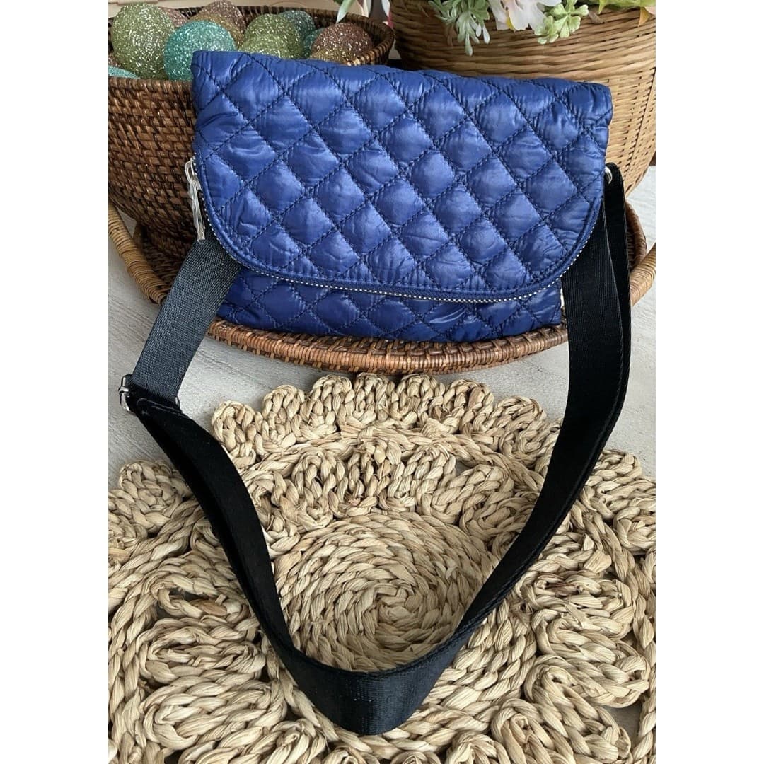 NWT Clarks Blue Quilted Puffy Crossbody Clutch Handbag