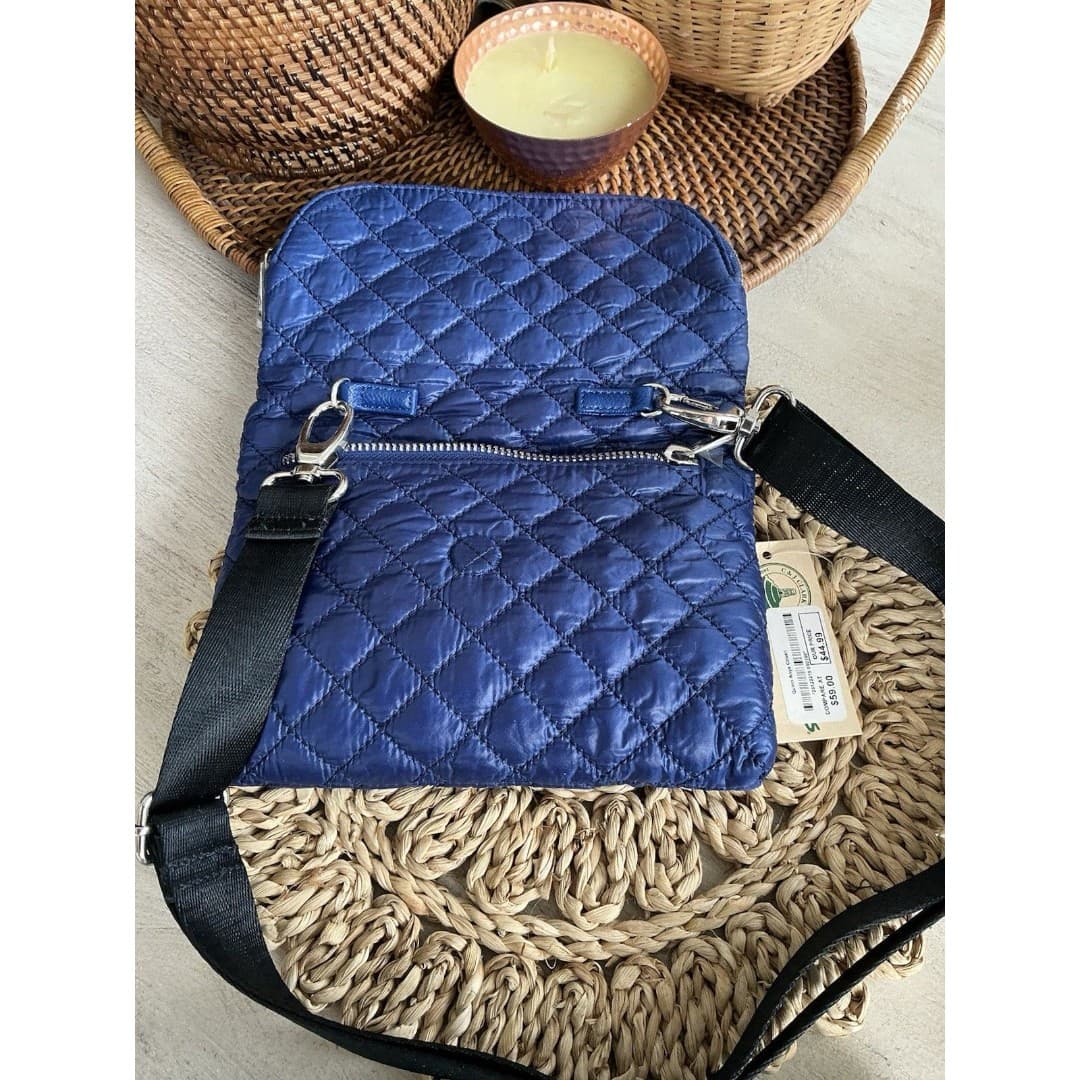 NWT Clarks Blue Quilted Puffy Crossbody Clutch Handbag - Thumbnail 2