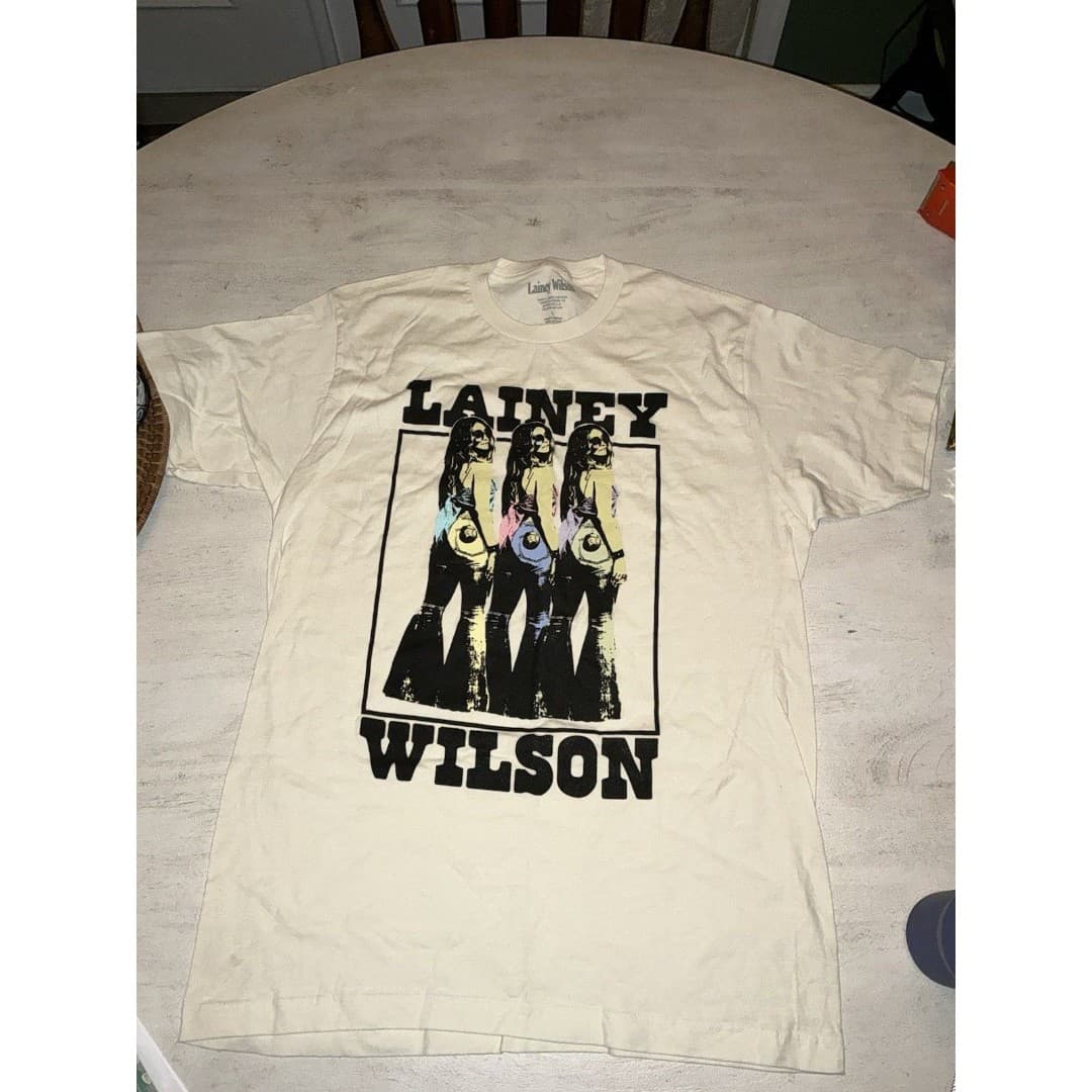 Lainey Wilson Cream T-Shirt Western Country Music Sz Large - Thumbnail 4