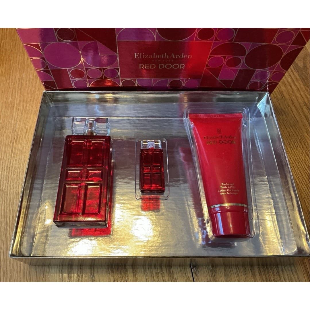 Elizabeth Arden Red Door Parfum, Toilette Spray, & Body Lotion 3pc Set - Thumbnail 2