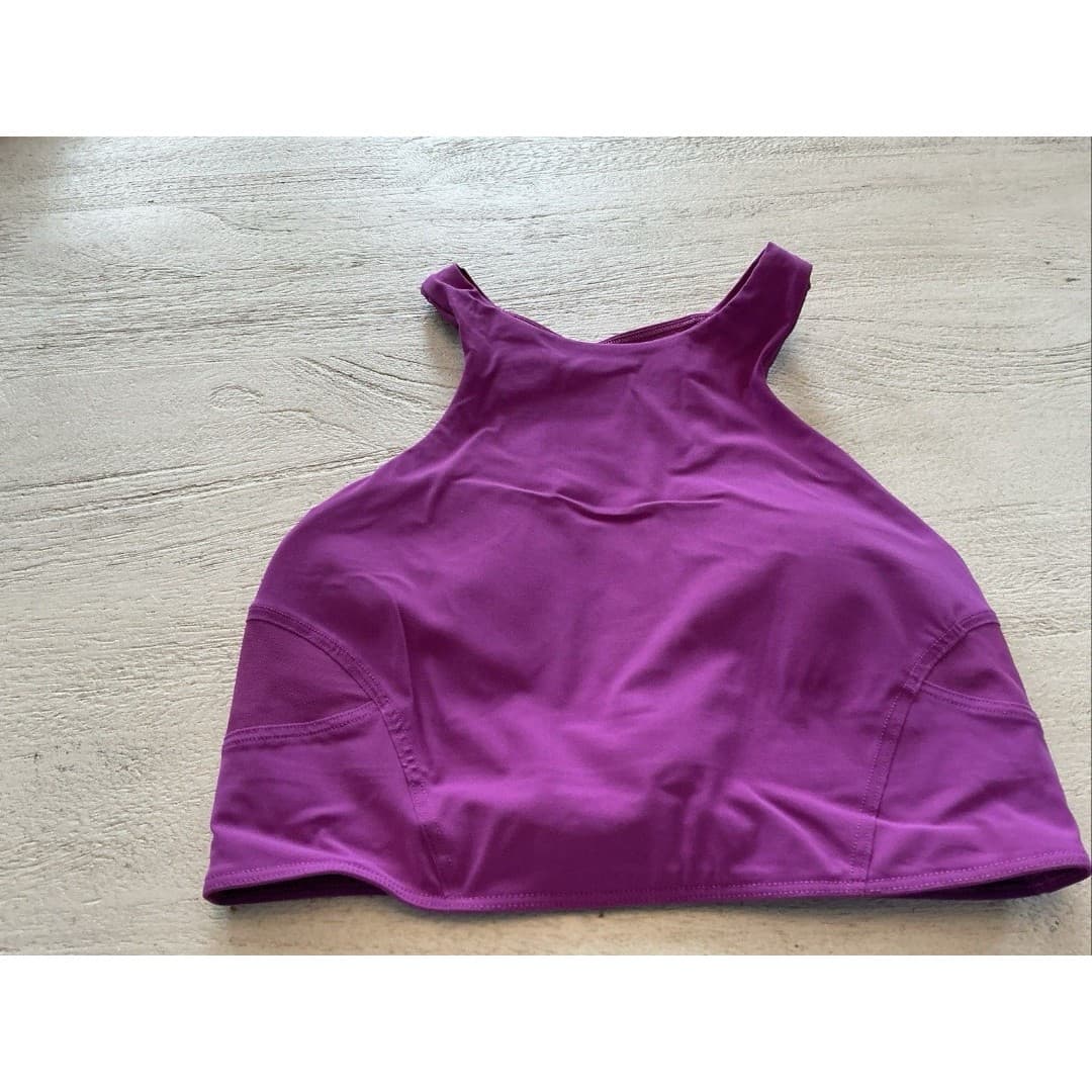 Women’s Lululemon Invigorate Training Tank Size 4