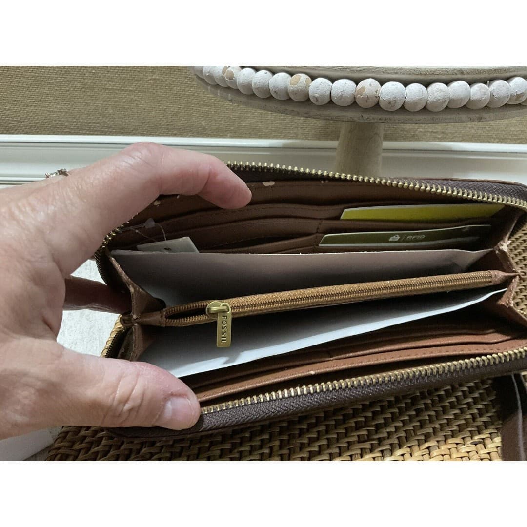 Fossil Large Zip Around Women's Brown Crocodile Wallet /Wristlet NWT - Thumbnail 5