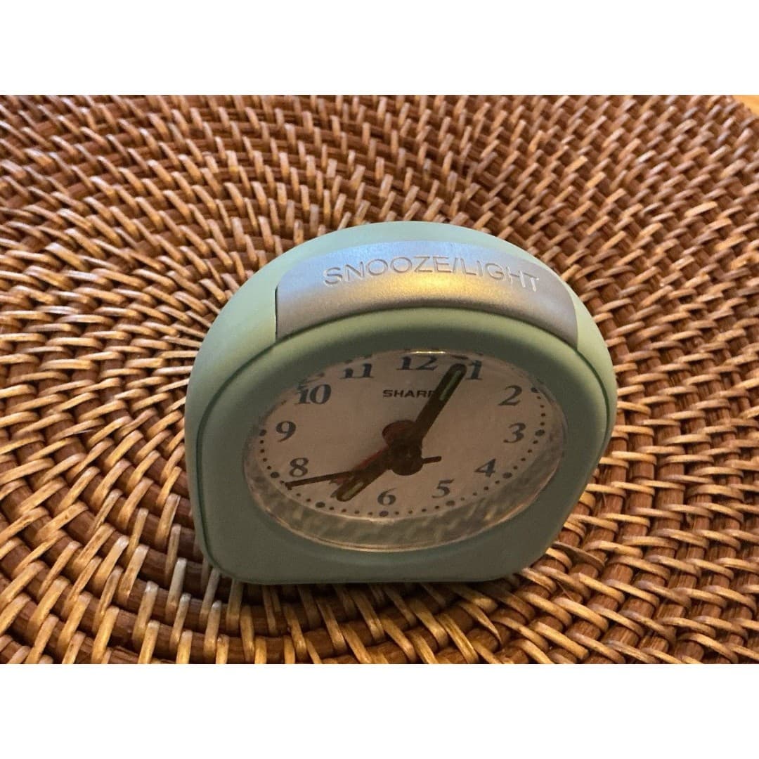 Sharp Battery Operated Quartz Analog Alarm Clock SPC844T Teal Mint - Thumbnail 3