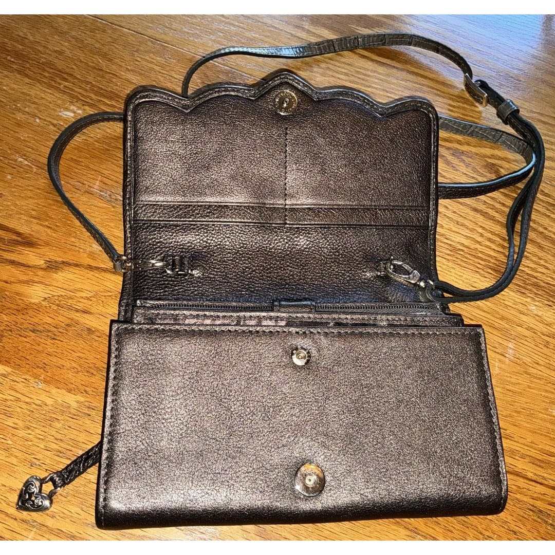 Vintage Brighton Silver Metallic Embossed Leather Crossbody Handbag - Thumbnail 3