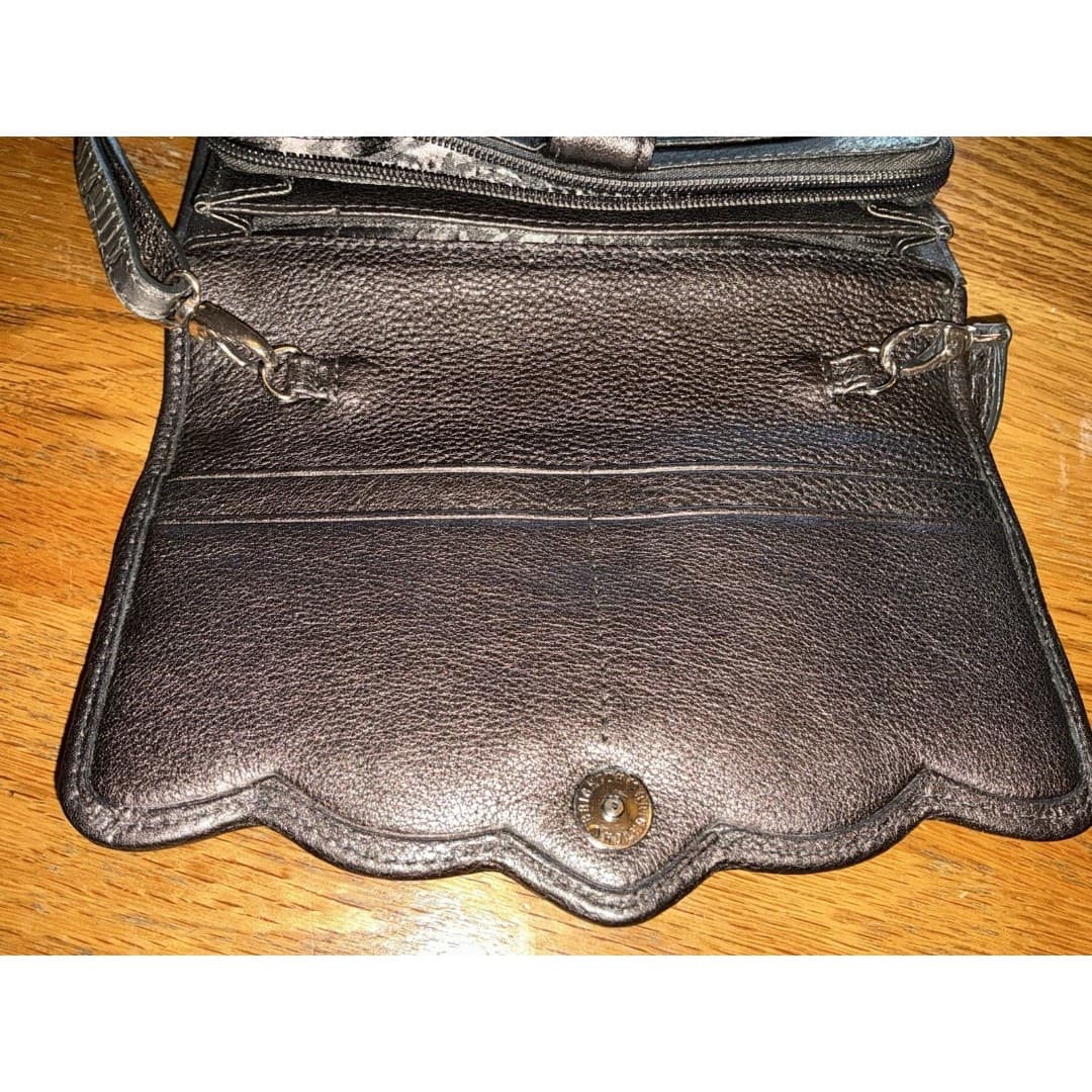 Vintage Brighton Silver Metallic Embossed Leather Crossbody Handbag - Thumbnail 8