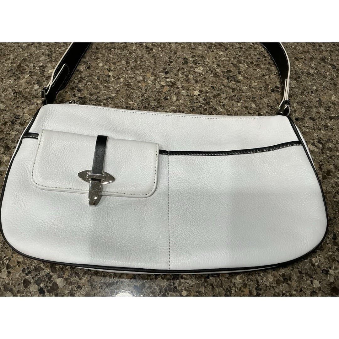 MAXX New York Leather Handbag Shoulder Adjustable White Pebbled Silver Hardware - Thumbnail 2