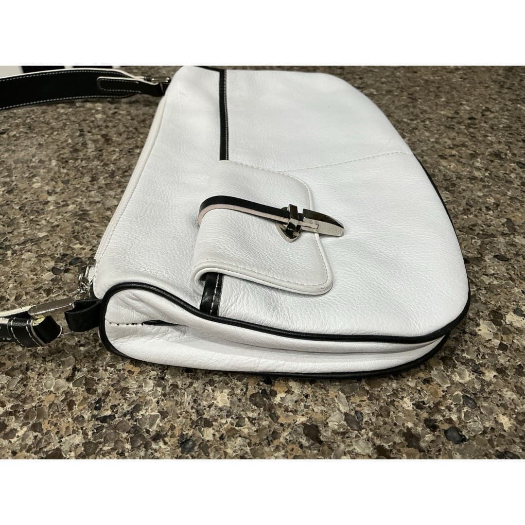 MAXX New York Leather Handbag Shoulder Adjustable White Pebbled Silver Hardware - Thumbnail 8