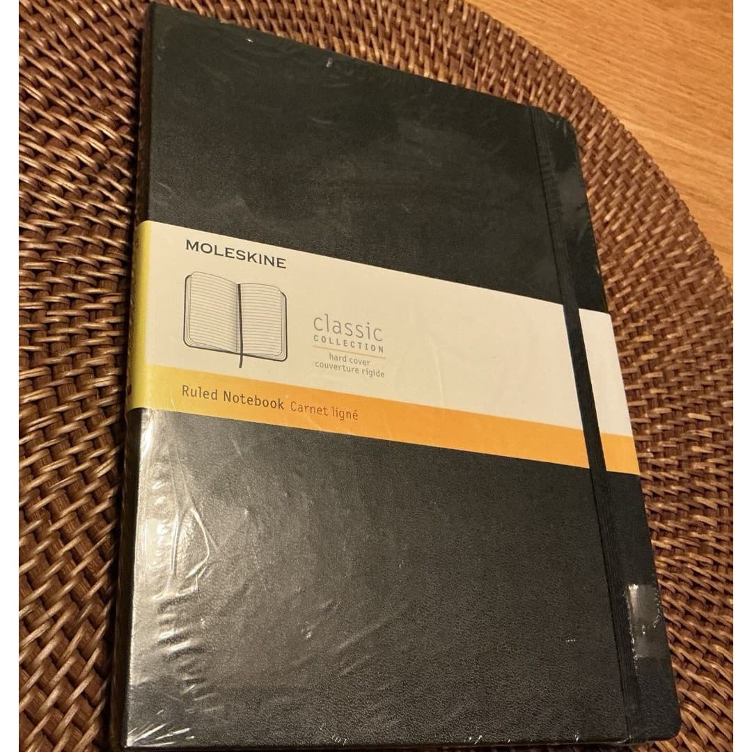 Moleskine Classic Collection Hard Covered Lined Notebook 192 Pages 7.5" x 9.75" - Thumbnail 2