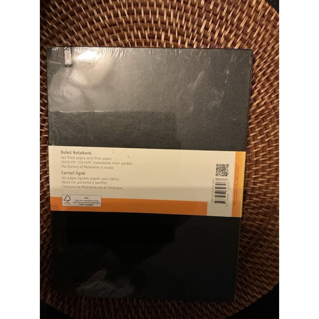 Moleskine Classic Collection Hard Covered Lined Notebook 192 Pages 7.5" x 9.75" - Thumbnail 4