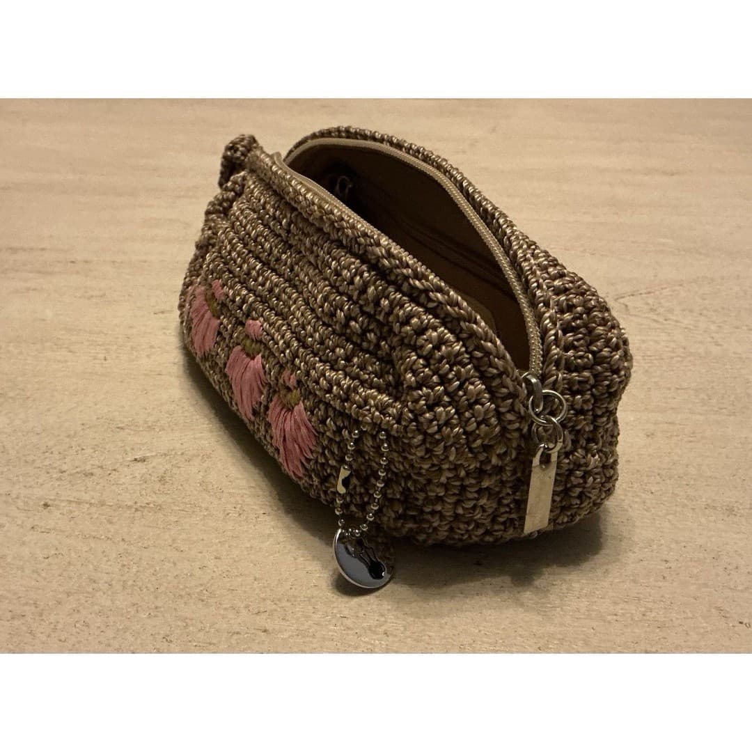 The Sak Beach Crochet Makeup Case - Thumbnail 5