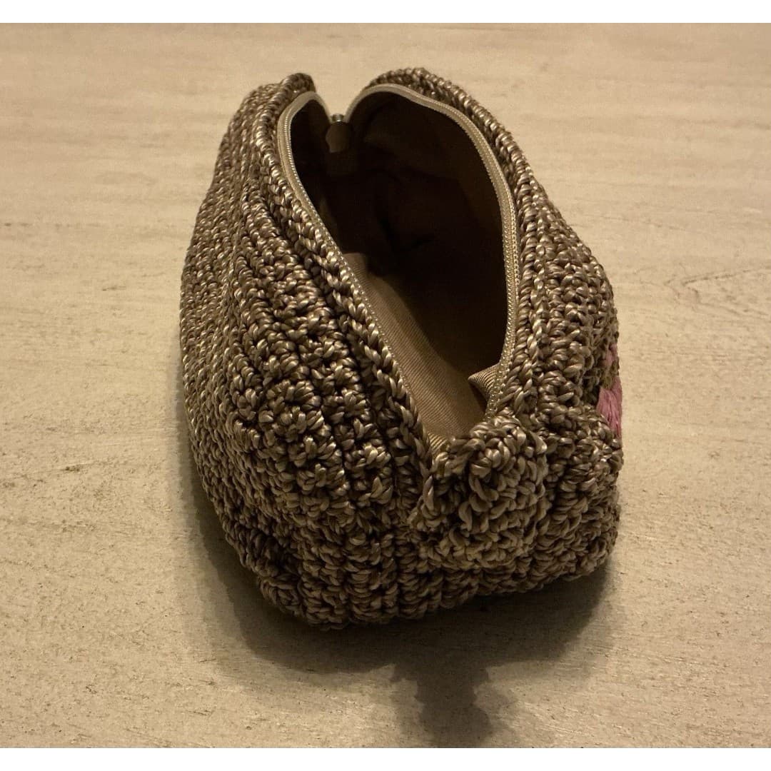 The Sak Beach Crochet Makeup Case - Thumbnail 6