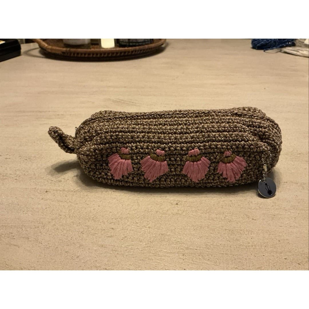 The Sak Beach Crochet Makeup Case - Thumbnail 2