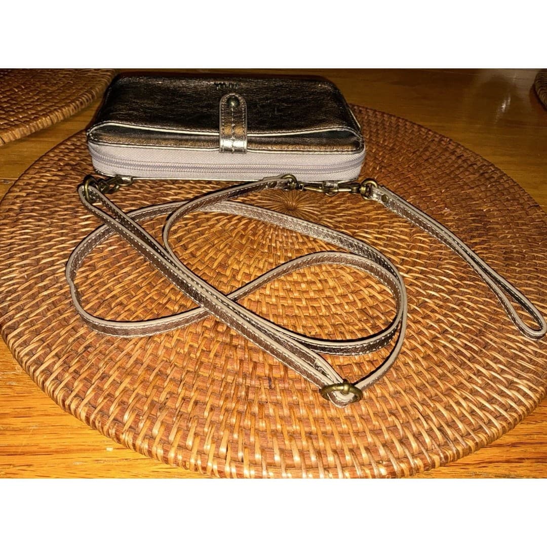 The Sak Leather Iris 3 in 1 Metallic Gold Crossbody Clutch Zip Around Wallet Bag - Thumbnail 10