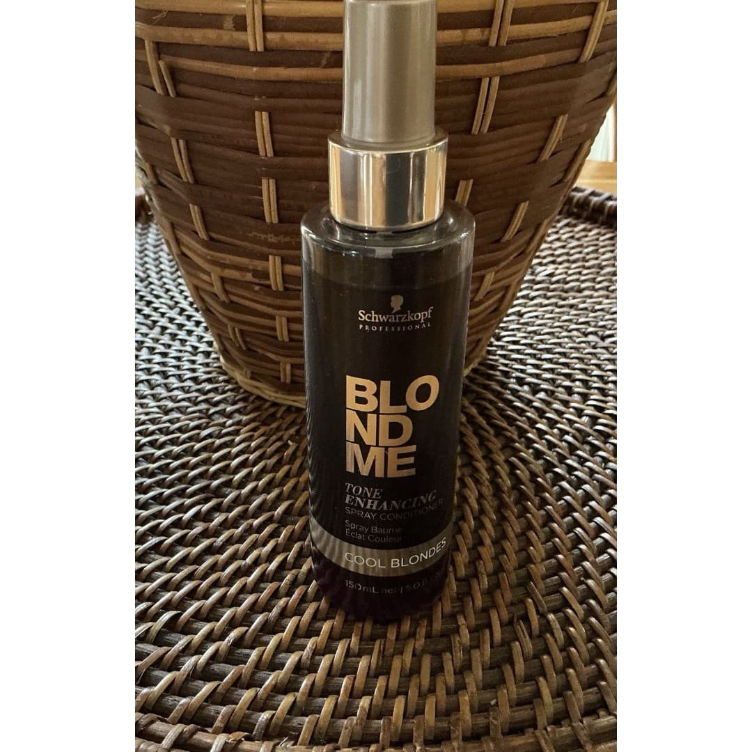 Schwarzkopf BlondMe Tone Enhancing Spray Conditioner for Cool Blondes 5 oz 150ml - Thumbnail 2