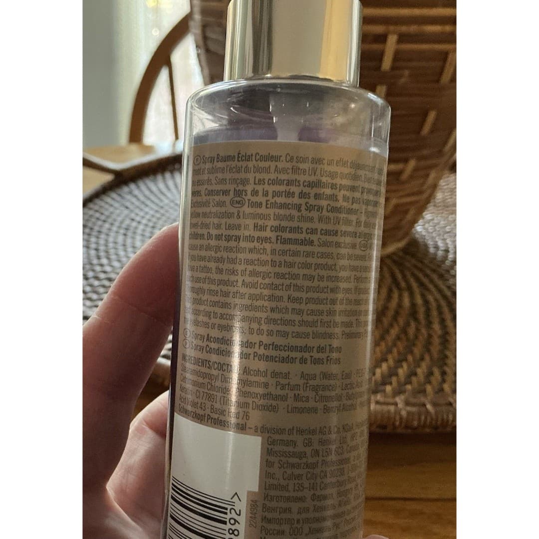 Schwarzkopf BlondMe Tone Enhancing Spray Conditioner for Cool Blondes 5 oz 150ml - Thumbnail 3