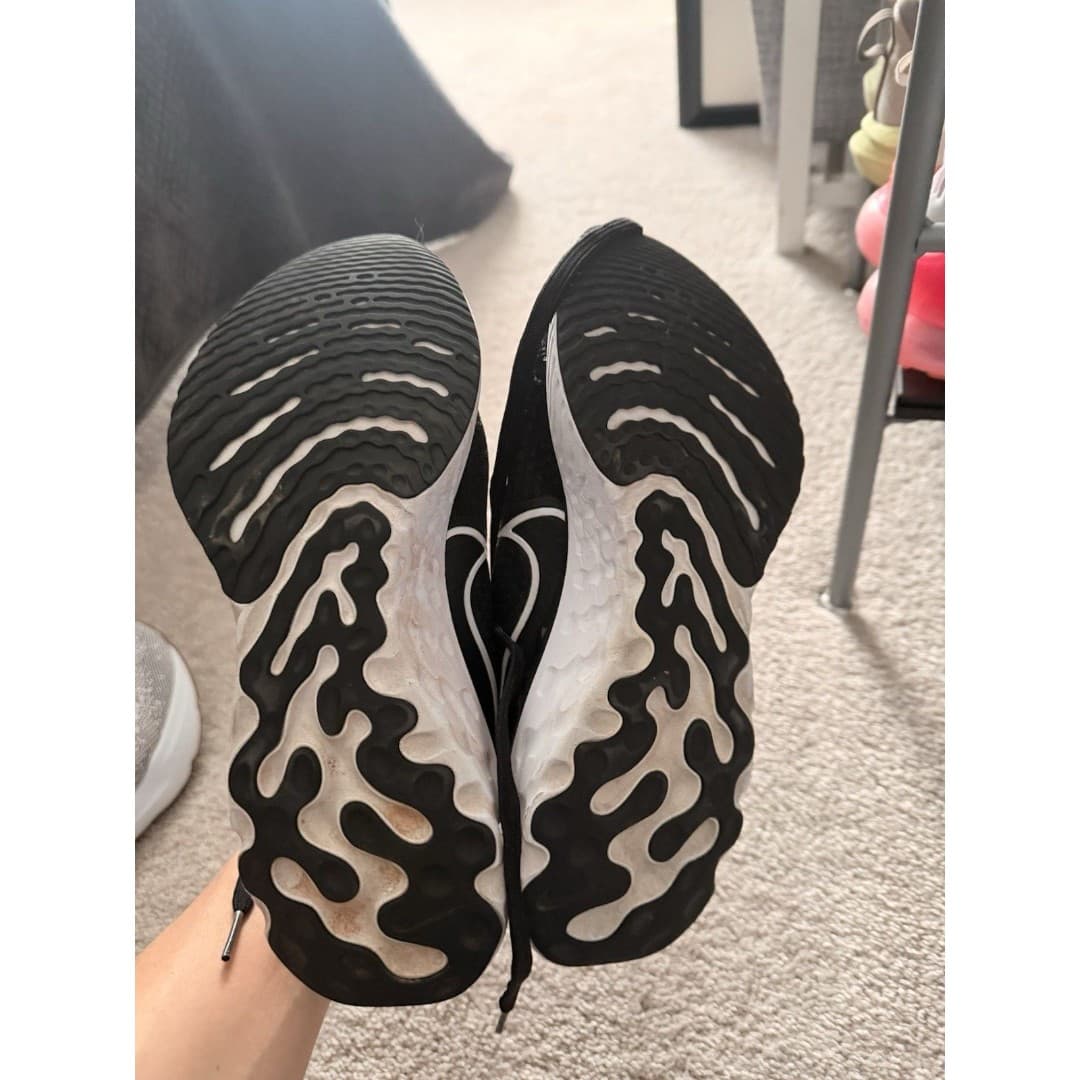 Nike React Infinity Run Flyknit Women's Size 8 Running Shoes Black - Thumbnail 4