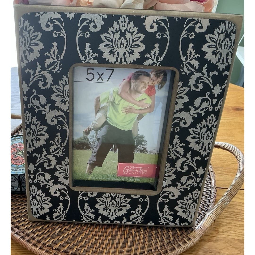 Green Tree Black & Tan Distressed Picture Frame Holds 5x7” Photo And Stands 12” - Thumbnail 2