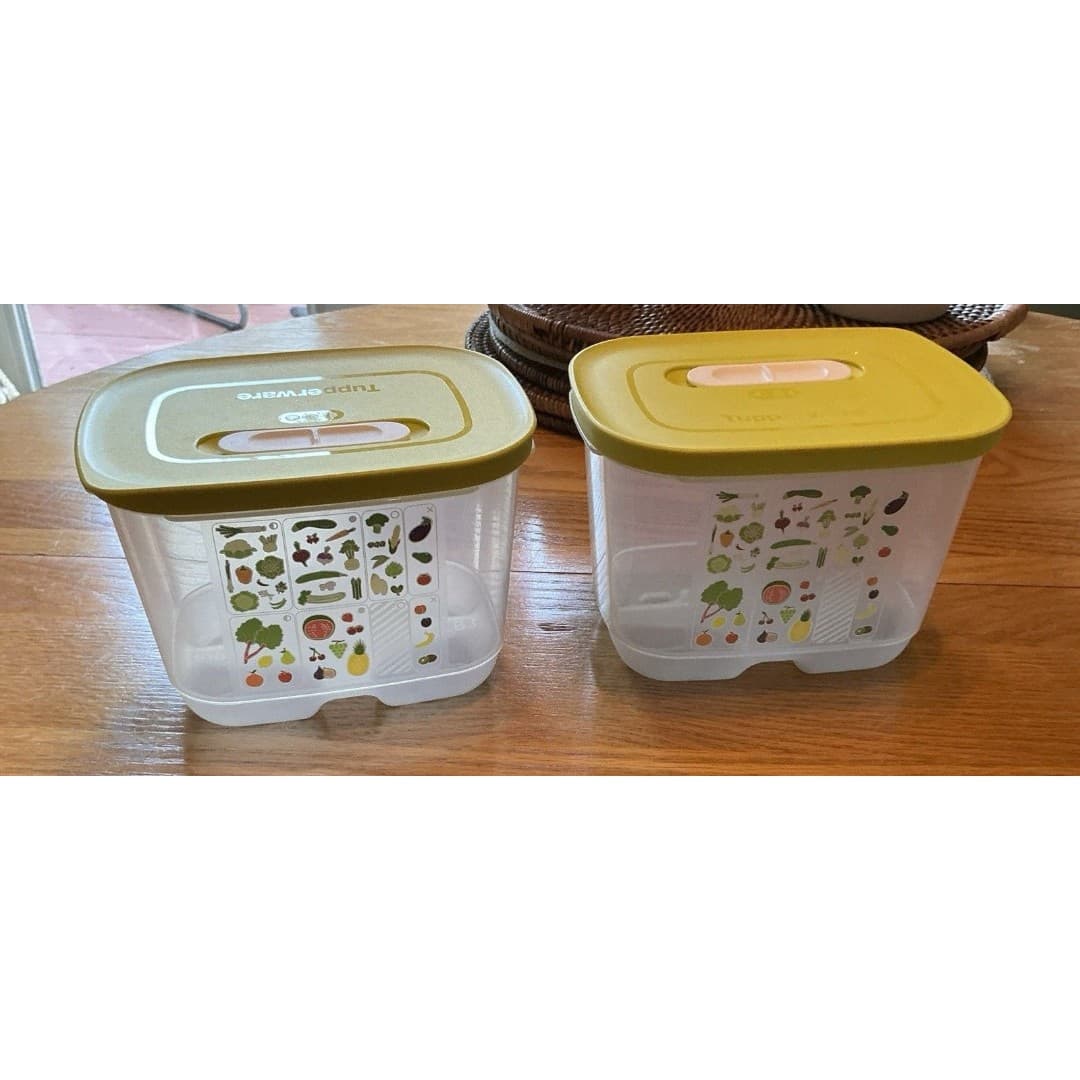 Set Of 2 Tupperware Fridgesmart Storage Containers 1.8 L/1.75 QT W/ Lids