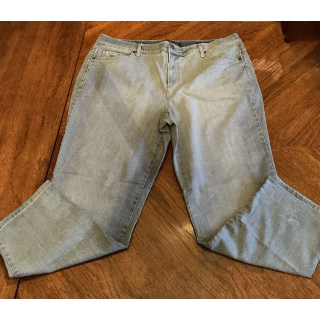 Gloria Vanderbilt Jeans Sz 18 W Womens Blue Mid Rise Amanda Straight NWOT - Thumbnail 3