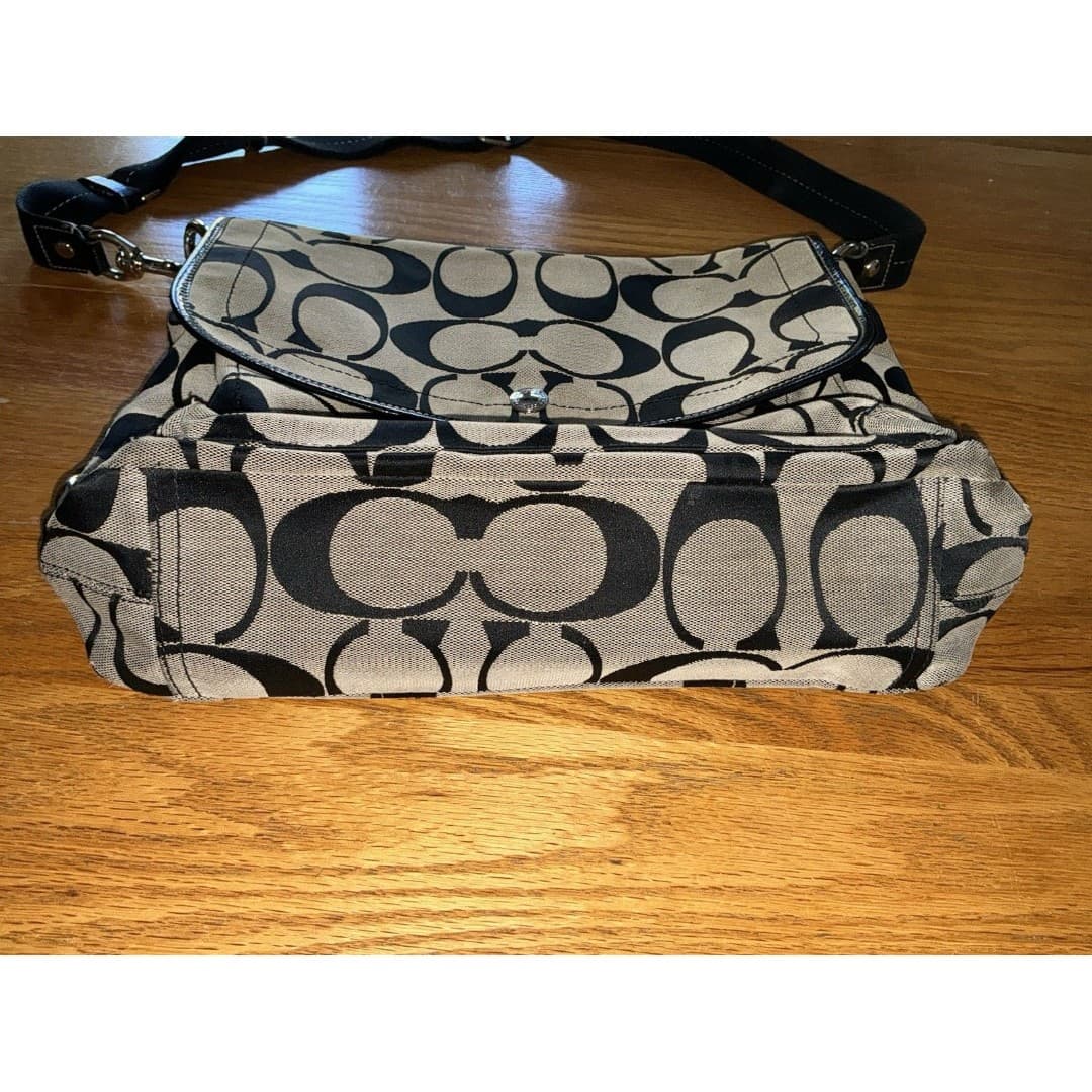 Coach Black Gray Logo Crossbody Bag with Zipper Stitching Magnetic Closure - Thumbnail 3