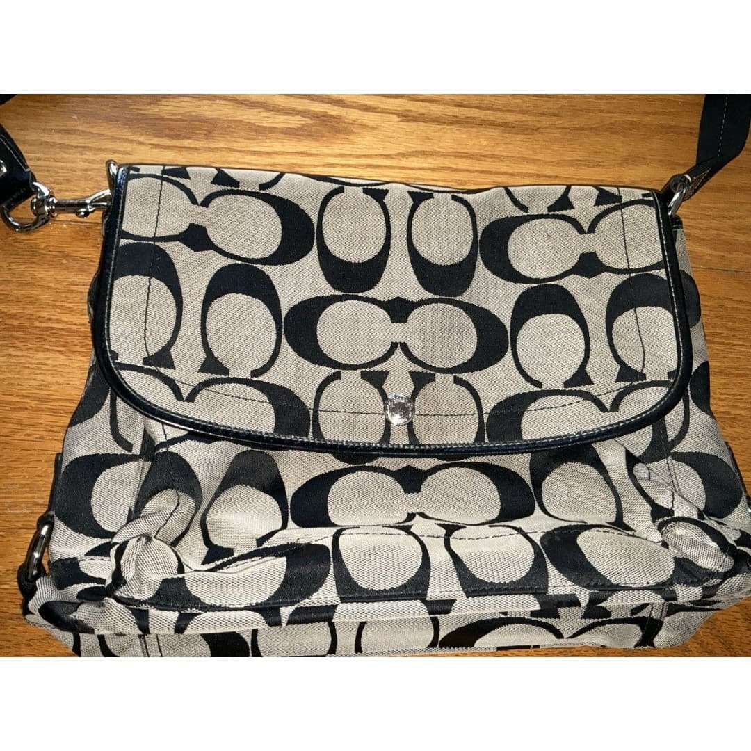 Coach Black Gray Logo Crossbody Bag with Zipper Stitching Magnetic Closure - Thumbnail 7