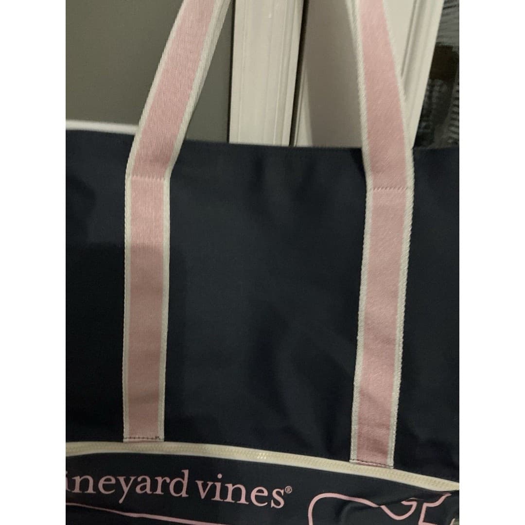 Vineyard Vines for Target Whale Line Beach Bag Tote Pockets Zipper Navy Pink - Thumbnail 4