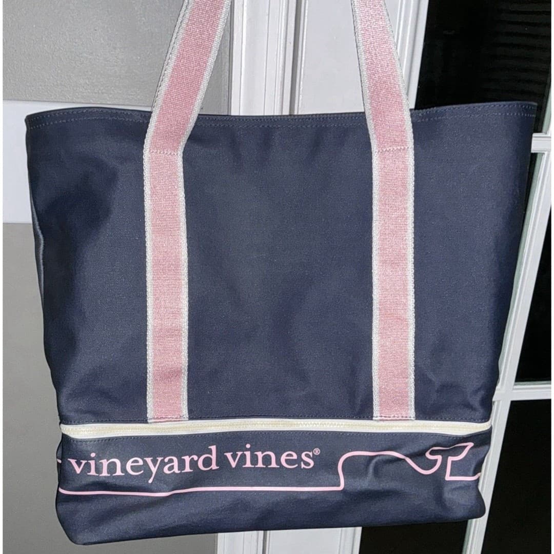 Vineyard Vines for Target Whale Line Beach Bag Tote Pockets Zipper Navy Pink