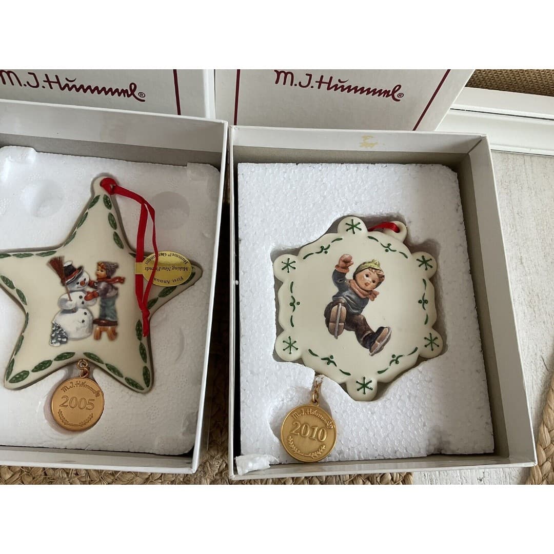 Lot Of 3 M.J. Hummel Christmas Ornaments 2005-2010 - Thumbnail 5
