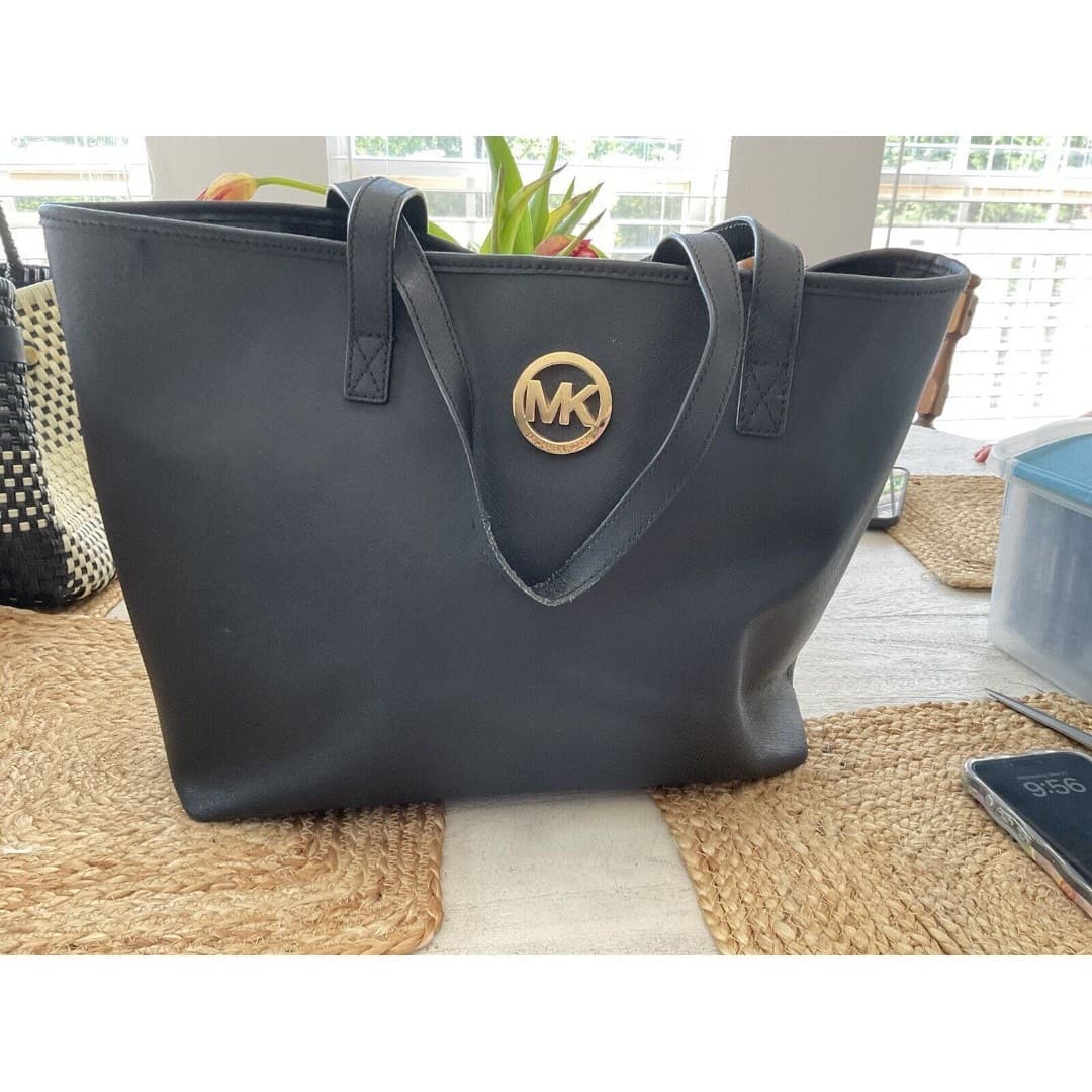 MICHAEL KORS LARGE SIGNATURE BLACK SHOULDER TOTE BAG PURSE HANDBAG