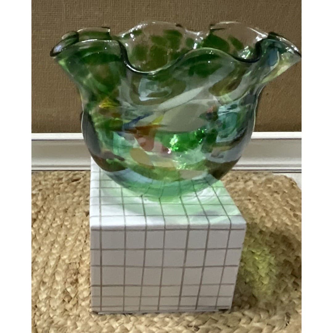 Ruffled Art Glass Bowl Hand Blown Green W/colors 6 X 4 - Thumbnail 3