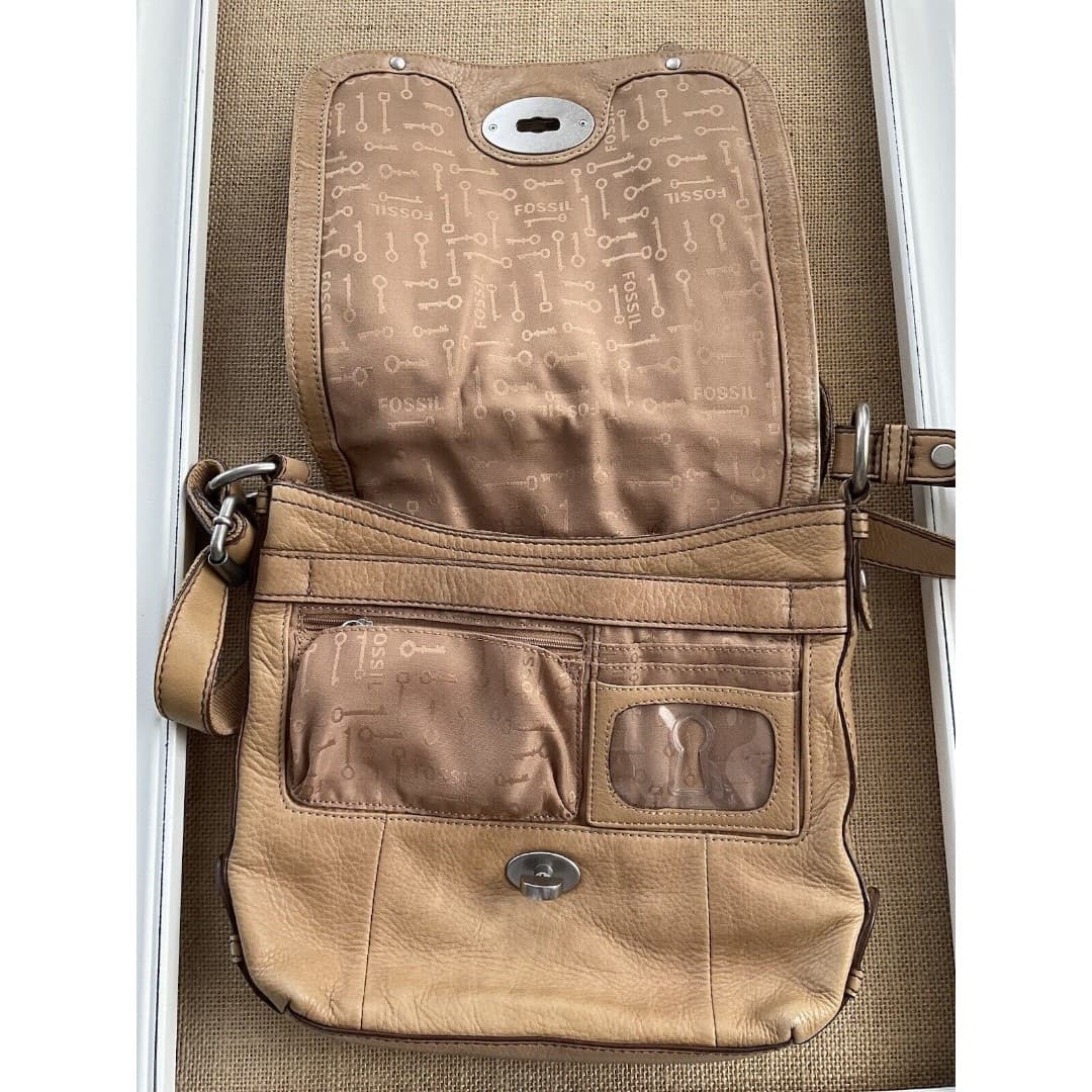 Fossil Maddox Organizer Flap Crossbody Satchel Camel Color Leather TurnLock Tote - Thumbnail 7